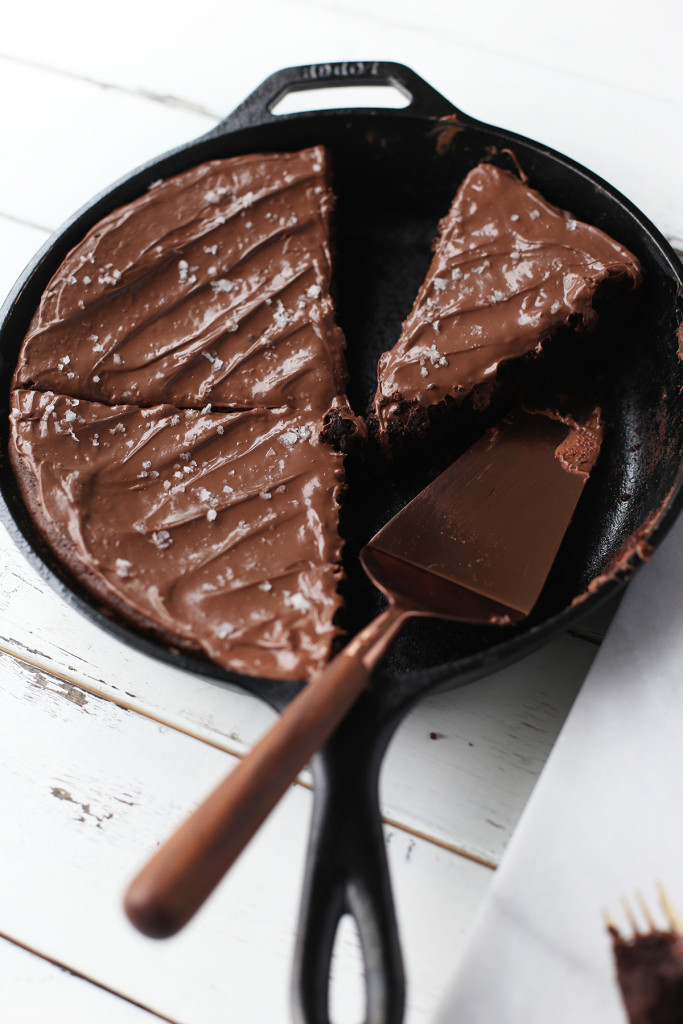 Salted Cast Iron Brownie, as easy as one bowl, one measure cup and spoon.