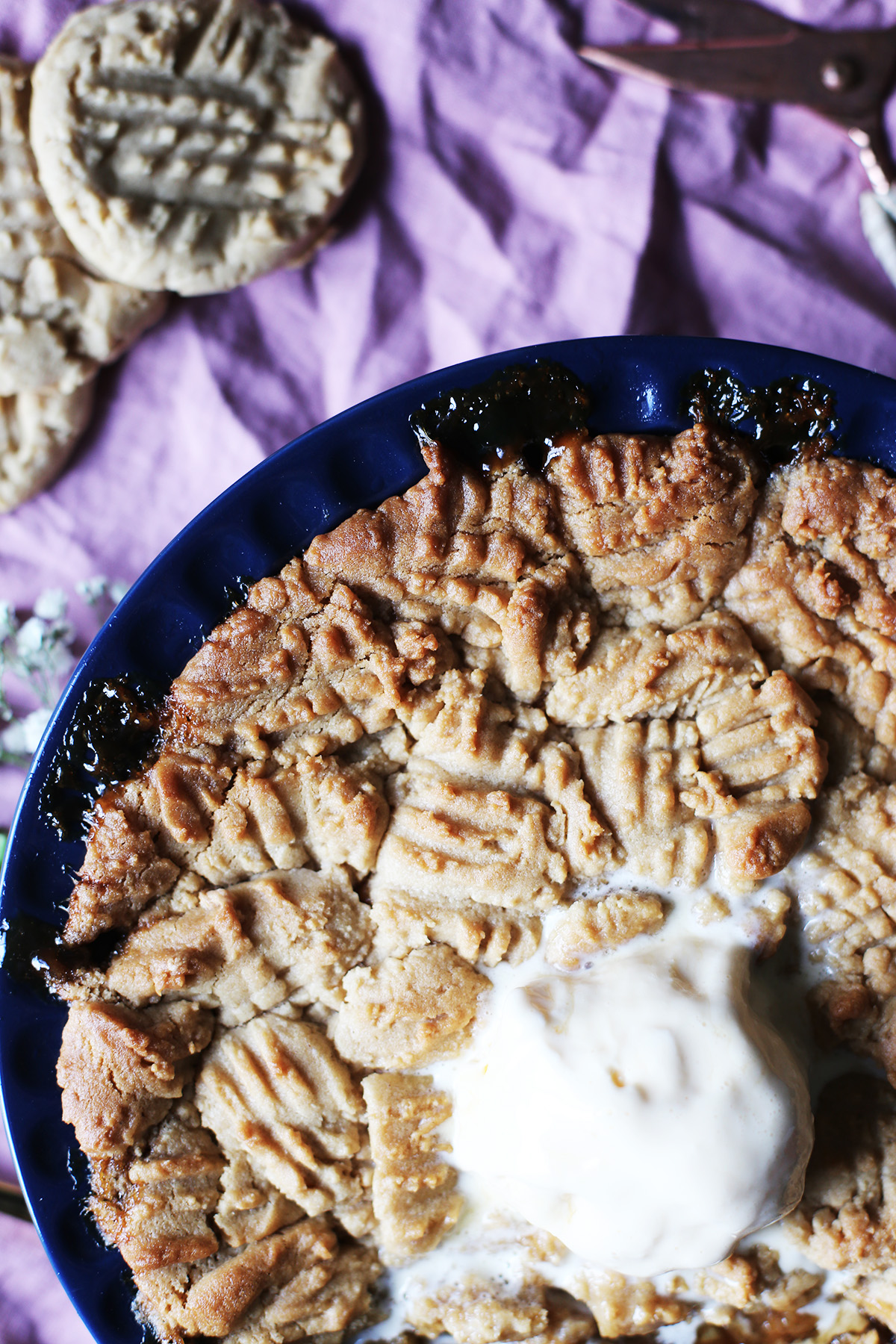 Peanut Butter Cookie Apple Crisp