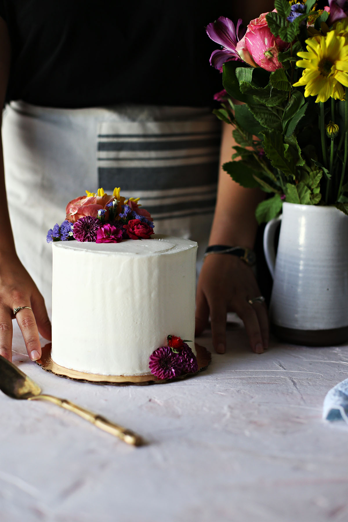 Dried Edible Flowers for Cake Decorating