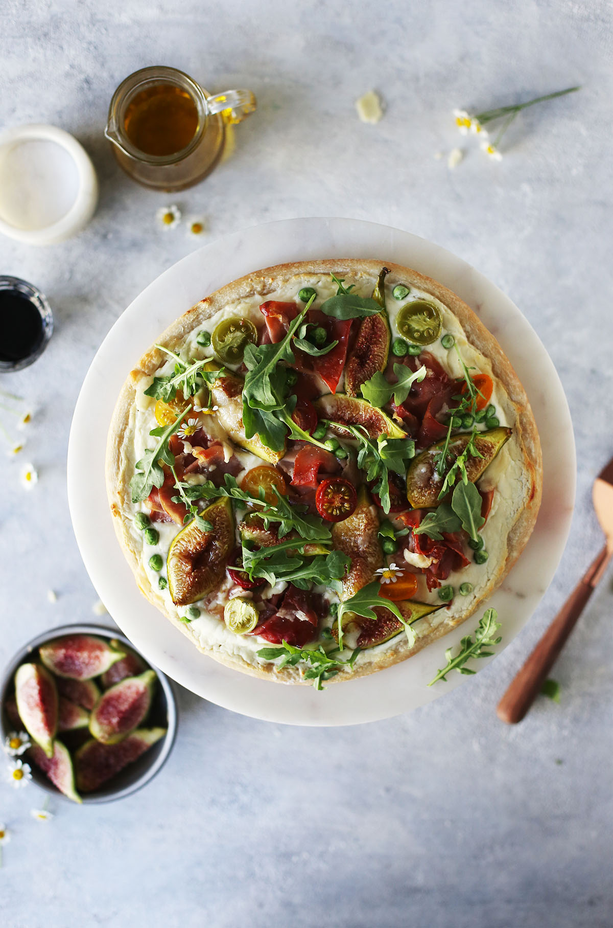 Goat Cheese Fig and Prosciutto Pizza