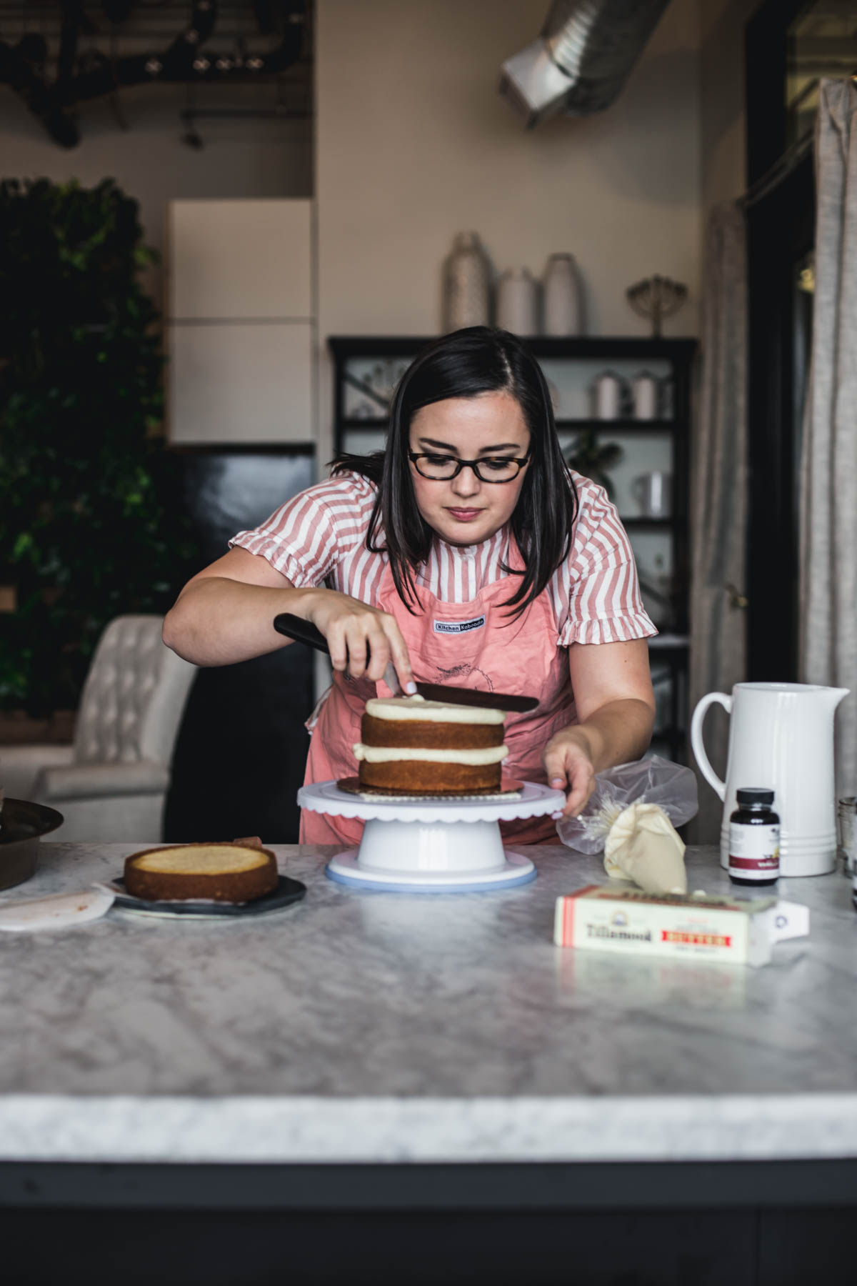 Olive and Artisan Cake Decorating Workshop: Tillamook Presents Browned Butter in the Fall.